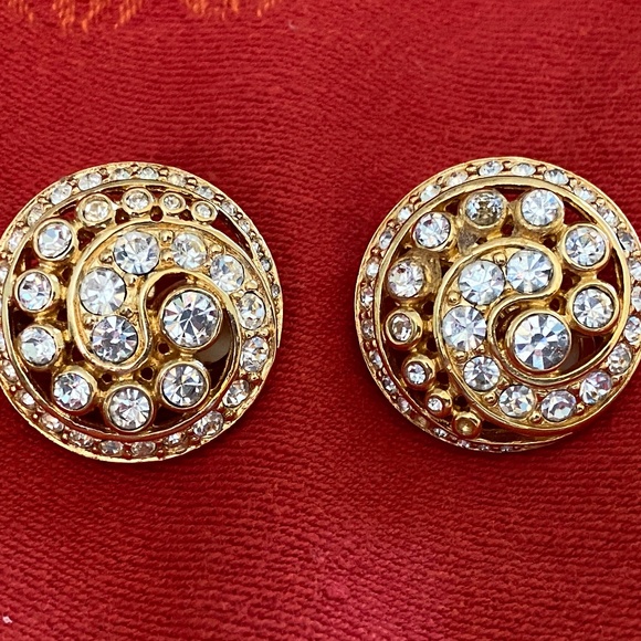 Christian Dior OVER 1” Stunning And  Sparkling Vintage Gold  Earrings - Picture 1 of 5